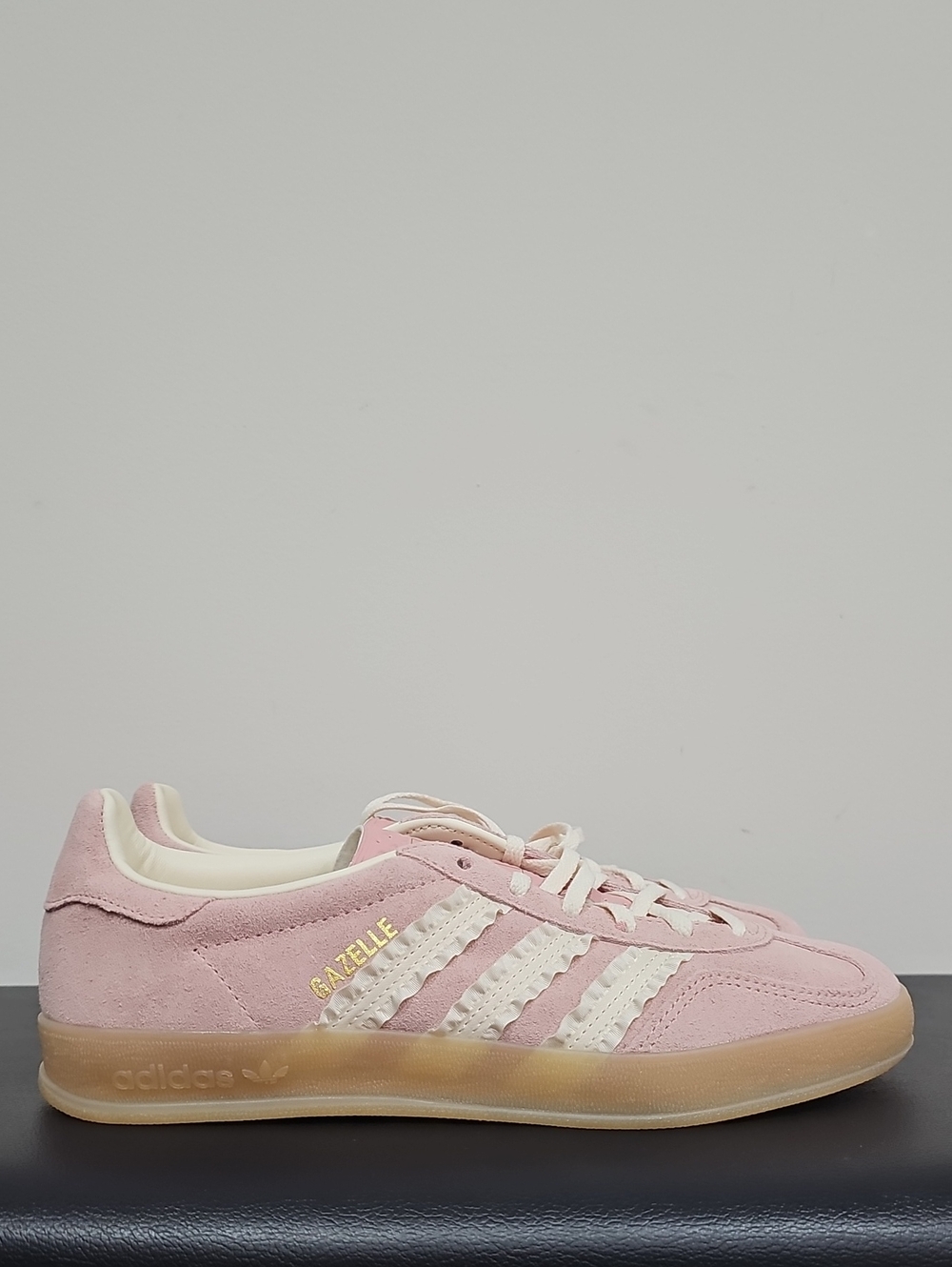 Brand New adidas Gazelle Pink Suede with Gum Sole Size Women's 8 Sku JS1413 - Picture 3 of 8